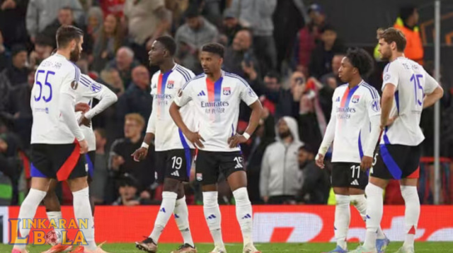 Olympique Lyon Degradasi ke Ligue 2 karena Finansial