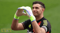 Chelsea Dapat Tawaran Menarik untuk Gaet Emiliano Martinez