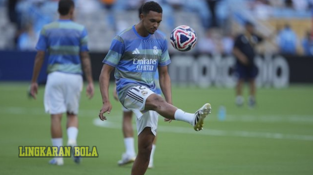 Laga Sarat Emosi di Anfield, Xabi Alonso Sampaikan Pesan Hangat untuk Alexander-Arnold