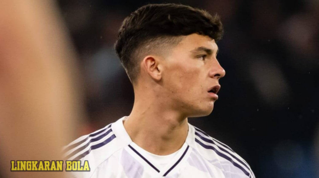 Kisah Shea Lacey: Berdarah Liverpool, Berhati Manchester United, dan 10 Menit Gemilang di Turf Moor