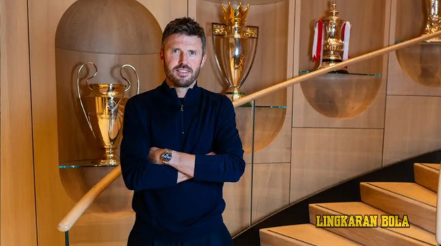 Mengintip Susunan Staf Kepelatihan Baru Michael Carrick di Manchester United